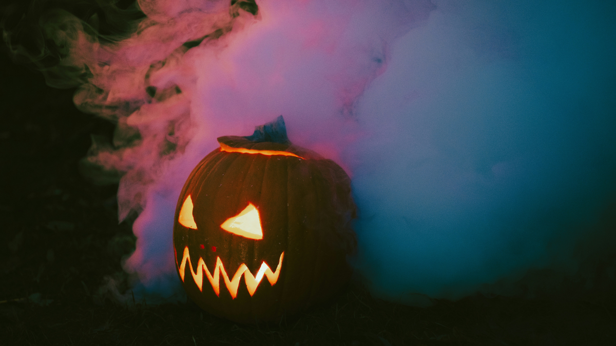 Halloween: Gänsehaut-Aufnahmen mit Licht und Nebel